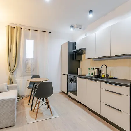 Apartment Krzywa Homely By Bookinghost *